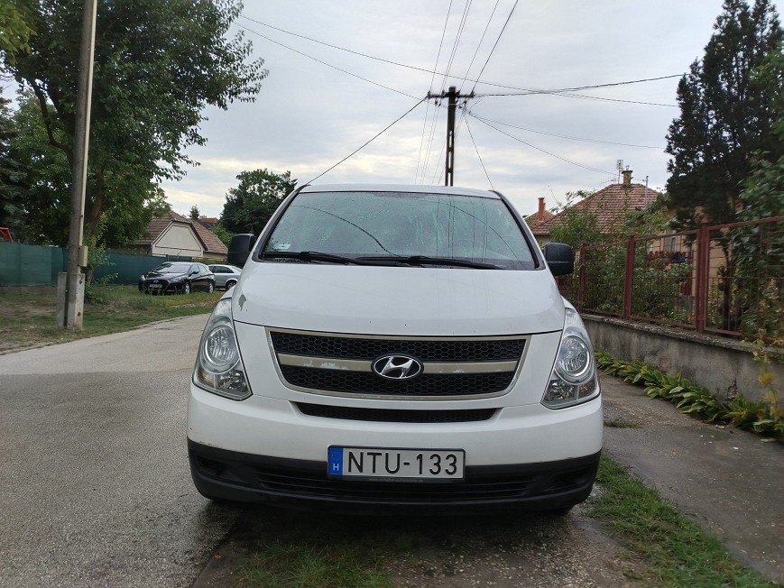 HYUNDAI H-1